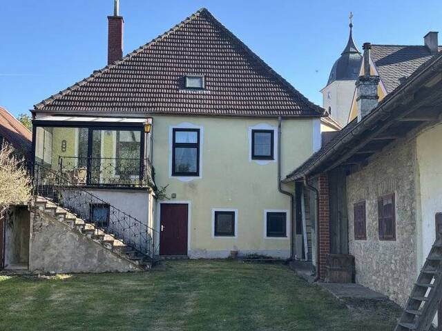 Immobilie in Neupölla - Historischer Altbau mit großem Garten in Neu Pölla - Bild 1