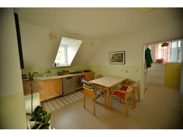 Immobilie in Kennelbach - Provisionsfrei Gemütliche 4-Zimmer-Dachgeschosswohnung mit Garten - Bild 2