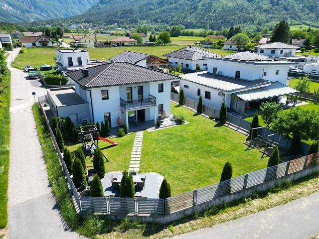 Immobilie in Ferlach - Familienfreundliches Einfamilienhaus in Görtschach - ca. 157m² Wohnfläche, schöner Garten und viel Platz zum Leben - Bild 2
