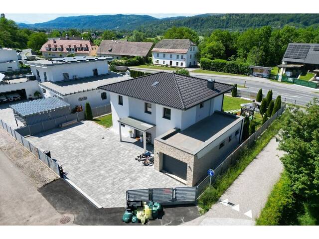 Immobilie in Ferlach - Familienfreundliches Einfamilienhaus in Görtschach - ca. 157m² Wohnfläche, schöner Garten und viel Platz zum Leben - Bild 4