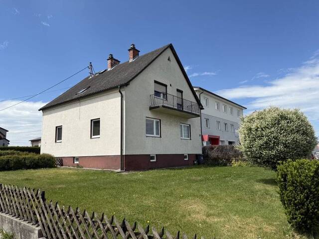 Immobilie in St. Marien - Großzügiges Zweifamilienhaus mit Garten, Balkon & 2 Garagen in St. Marien - EUR330.000 - Bild 0