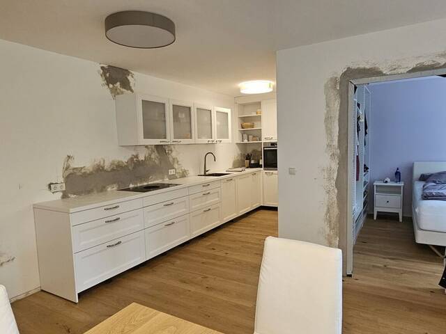 Immobilie in Pill - 5 - Zimmer Gartenwohnung in Ruhe- und Aussichtslage TOP saniert - Bild 2