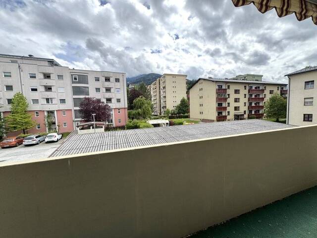 Immobilie in Wattens - Günstige 3-Zi-Wohnung in Wattens mit Balkon und Garage zum Sanieren - Bild 0
