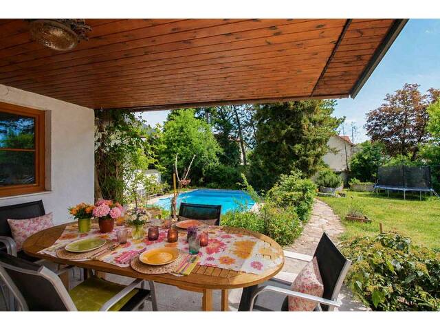 Immobilie in Stockerau - Familienparadies in Stockerau: großzügiges Haus mit Pool, traumhaftem Garten & Top Raumaufteilung - Bild 4