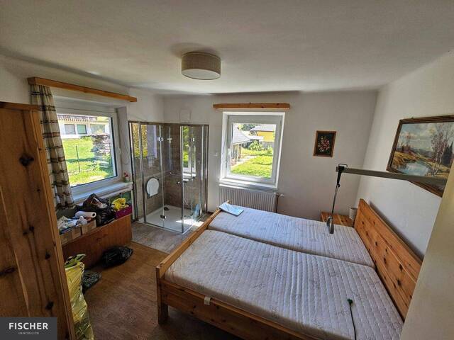 Immobilie in Landskron - Wohnhaus mit großem Eigengrund - Landskron - Bild 2