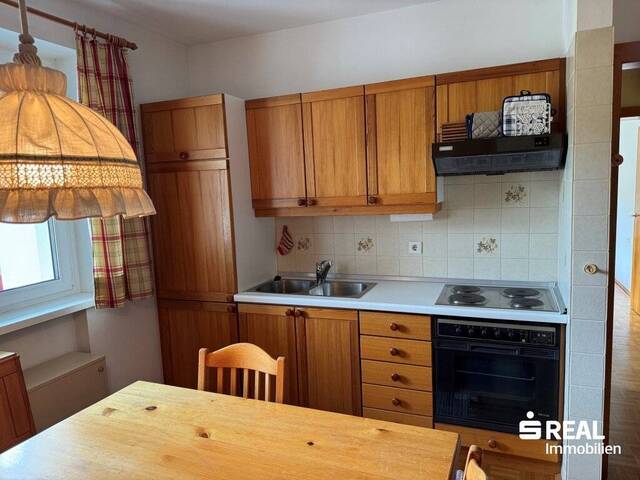 Immobilie in Windischgarsten - Charmante 2-Zi-Wohnung mit Loggia und Carport - Bild 2