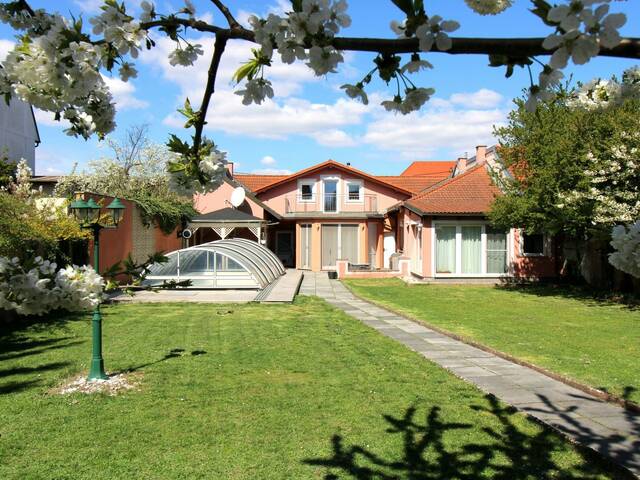Immobilie in Deutsch-Wagram - Ihr neues Zuhause mit vielen Extras: Pool, Wintergarten, mehrere Terrassen & laufende Einnahmen - Bild 0