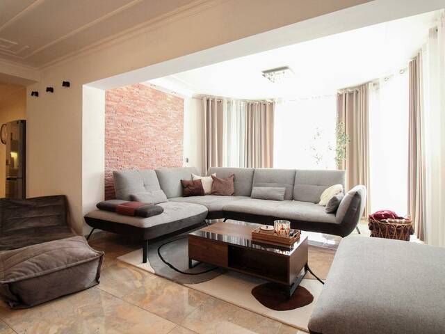Immobilie in Deutsch-Wagram - Ihr neues Zuhause mit vielen Extras: Pool, Wintergarten, mehrere Terrassen & laufende Einnahmen - Bild 1