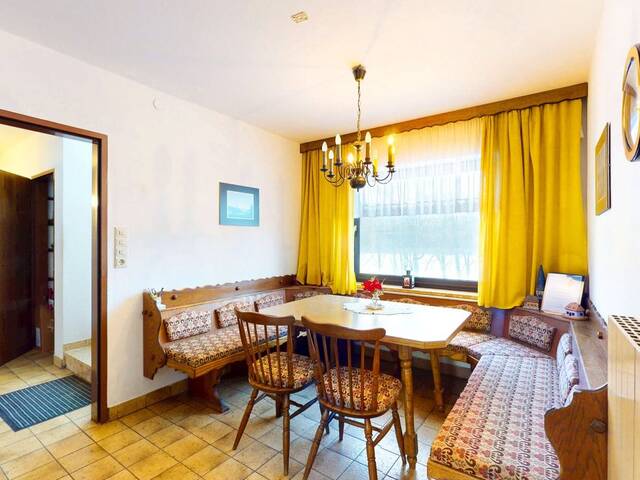 Immobilie in Feistritz im Rosental - Viel Platz für Familie & Generationen - Haus mit Gästezimmern, Wohnung und Ausbaupotenzial - Bild 2