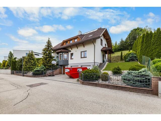 Immobilie in Althofen - Exklusives Wohnhaus mit Pool, Gartenparadies und traumhafter Aussicht in Althofen - Bild 4