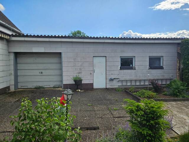 Immobilie in Hagenbrunn - Haus mit viel Nebenflächen Garage, Werkstatt und Co - Bild 2
