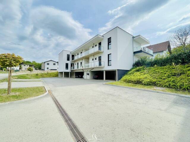 Immobilie in Ungerdorf - Neubau in hochwertiger Ausführung: Traumhafte 2-Zimmer-Gartenterrassenwohnung mit Garage & Parkplatz - ruhig, sonnig & perfekt aufgeteilt! - Bild 1