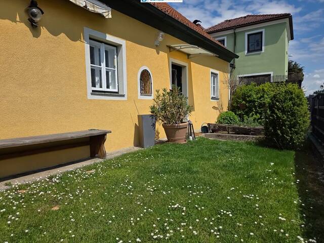 Immobilie in Kottschallings - Stilvoll saniertes Landhaus mit besonderer Ausstrahlung - Bild 1