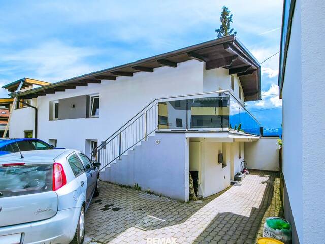 Immobilie in Absam - Zweifamilienhaus in Absam, 165m², Garten, Balkon, Terrasse, 3 Stellplätze - Top Lage und ideal für Familien! - Bild 1
