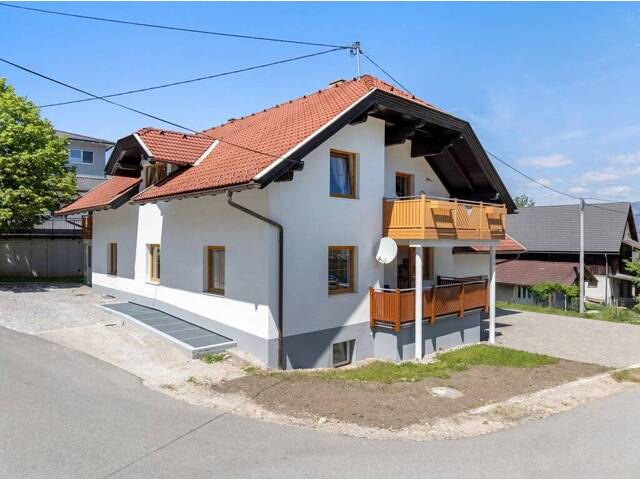 Immobilie in Pogöriach - Pogöriach: Mehrfamilienhaus      Sonniges Zinshaus in Faaker See Nähe      - Bild 2
