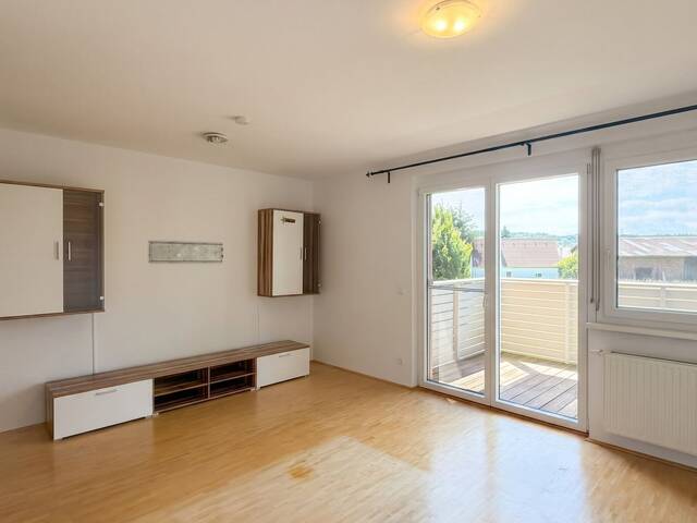 Immobilie in Wildon - Gepflegte 2-Zimmer-Wohnung in Wildon - Sofort beziehbar mit Balkon und Stellplatz - Bild 0