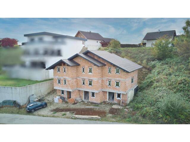 Immobilie in Pischelsdorf - Reihenhaus-Projekt in Pischelsdorf bei Mattighofen!! Rohbau bereits fertig! - Bild 2