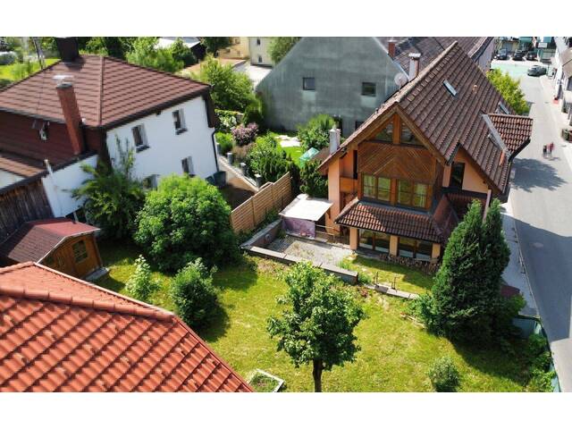 Immobilie in Liezen - TOP Wohnhaus mit Geschäftslokal, Garten,Terrasse, Garage, zentrale und ruhige Lage! ZWEITWOHNSITZFÄHIG! - Bild 2
