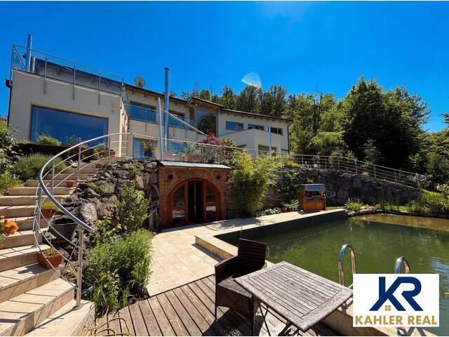 Immobilie in Altlengbach - Exklusives Naturdomizil mit Schwimmbiotop, Weinkeller und Panoramablick - Bild 1