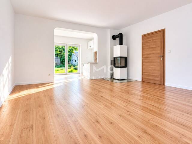 Immobilie in Wolfsthal - Renoviertes Haus mit ruhigem Garten, Dachterrasse & Ausbaureserve - Nebenkostenbonus bis 30.06.! - Bild 0