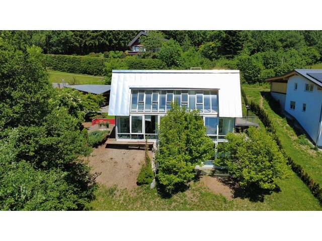 Immobilie in Ludmannsdorf - Einzigartiges Architektenhaus in sonniger Aussichtslage mit Charme & Naturblick - Bild 2