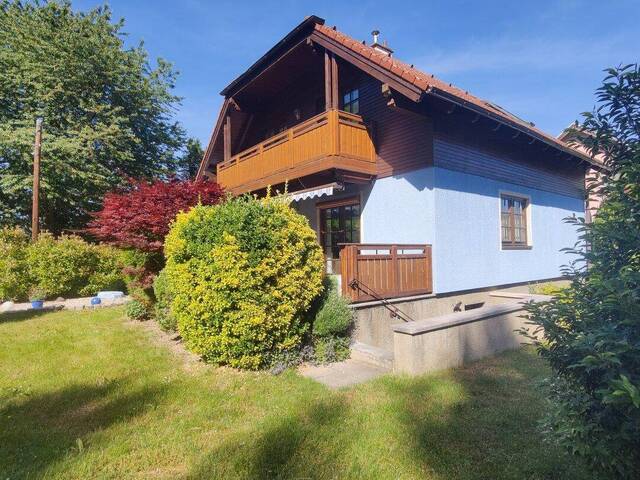Immobilie in Langenzersdorf - Liebevoll gepflegtes Einfamilienhaus mit Garten und Garage - Bild 2