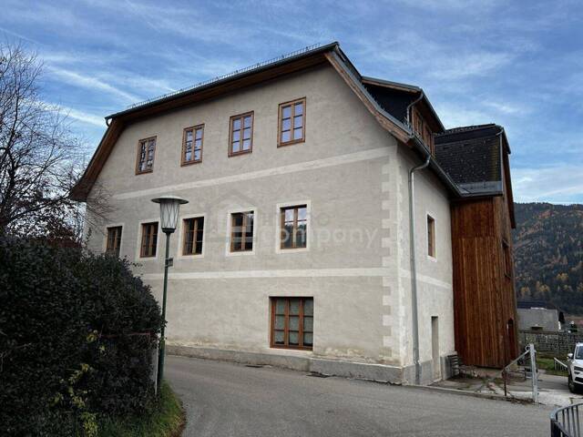 Immobilie in Micheldorf - Charakterstark & bezugsfertig: Historisches Herrenhaus mit Raum zur Entfaltung - Bild 1
