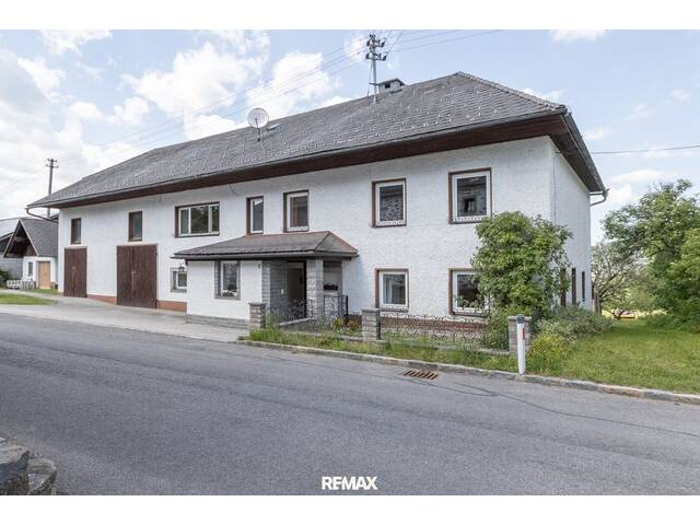 Immobilie in Julbach - Haus mit zwei Einheiten, großzügigem Garten und viel Stauraum - Bild 3