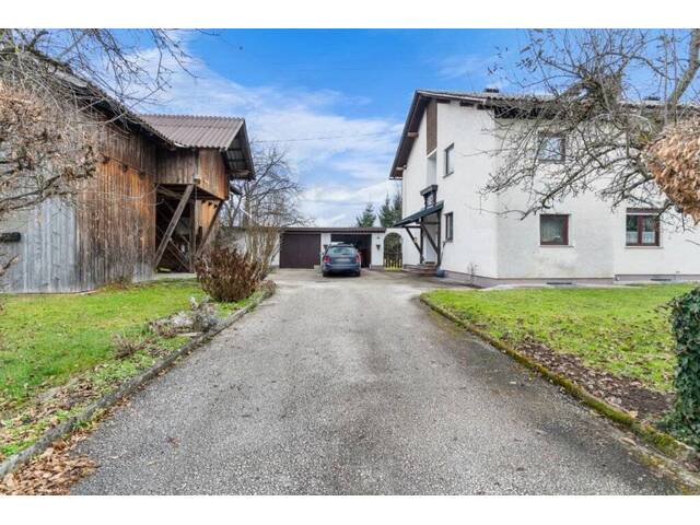 Immobilie in Kirschentheuer - Zweifamilienhaus in Kirschentheuer bei Ferlach - 6 Zimmer, 2 Küchen, Garage und Scheune !! - Bild 0
