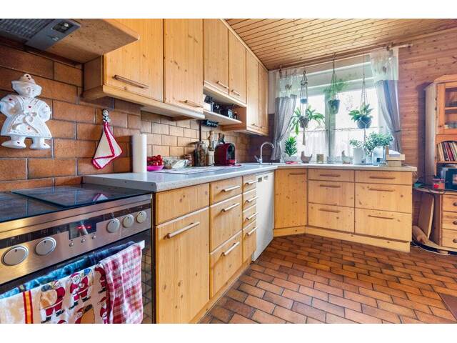 Immobilie in Kirschentheuer - Zweifamilienhaus in Kirschentheuer bei Ferlach - 6 Zimmer, 2 Küchen, Garage und Scheune !! - Bild 4