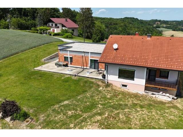 Immobilie in Bonisdorf - Großzügiges Einfamilienhaus (153m²) mit Balkon und Terrasse mit Weitblick ins Grüne in Bonisdorf! - Bild 3