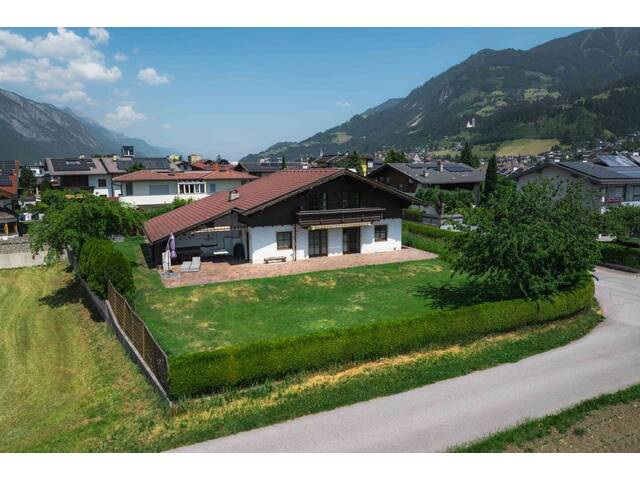 Immobilie in Vomp - Einfamilienhaus mit großem Grundstück, herrlicher Aussicht & viel Potenzial in Vomp - Bild 4