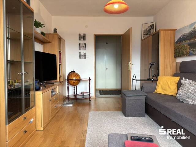 Immobilie in Innsbruck - Geräumige 2-Zimmer-Wohnung mit Wohnküche im obersten Geschoss - Bild 3