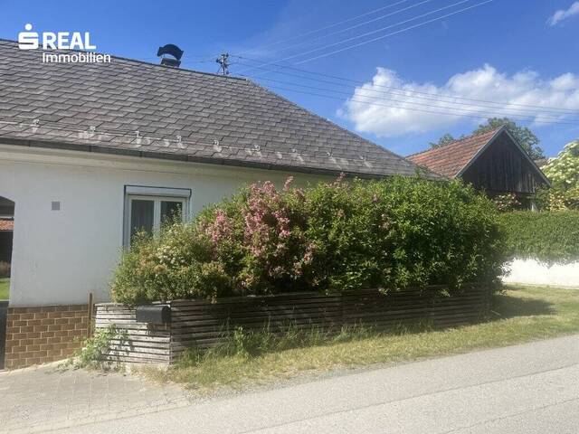 Immobilie in Buchschachen - sREAL- LANDLEBEN MIT CHARAKTER - Historisches Bauernhaus mit Scheune, Backstube, Pool und 1.296 m² Grund - Bild 1