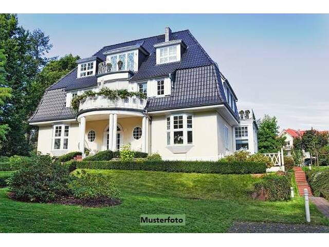 Immobilie in Gars am Kamp - Großzügige Wohnimmobilie mit viel Platz für Familie, Wohnen und Hobby - Bild 0