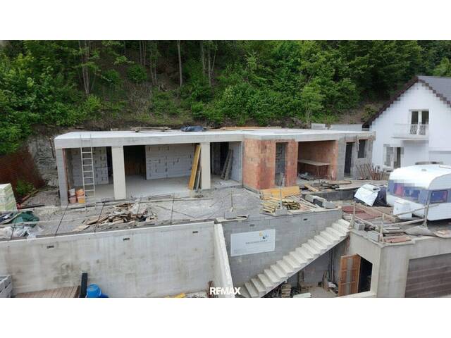 Immobilie in Alland - Schnäppchen! Großzügiges Einfamilienhaus in Aussichtslage in Alland zum fertig bauen! - Bild 1