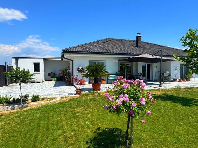 Immobilie in Königsdorf - KÖNIGSDORF - Exklusiver Neubau-Bungalow in sonniger Ruhelage mit Fernblick - Bild 1
