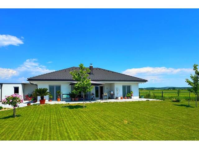 Immobilie in Königsdorf - KÖNIGSDORF - Exklusiver Neubau-Bungalow in sonniger Ruhelage mit Fernblick - Bild 3