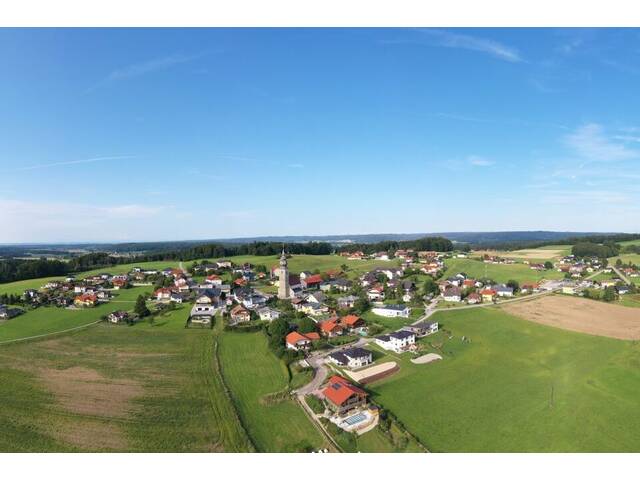 Immobilie in Kirchberg bei Mattighofen - Entdecken Sie IHR STERNHAUS in Kirchberg beim Grabensee - Wohnen auf einer Ebene - Bild 3