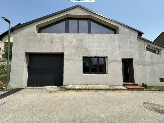 Immobilie in Altlichtenwarth - 2144 Altlichtenwarth , Niederösterreich - Vom Haustraum zum Traumhaus! Altes Haus mit neuer Hülle zum Fertigstellen in traumhafter, verkehrsgünstiger Ruhelage - Bild 1