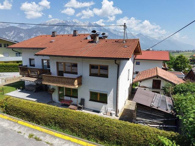 Immobilie in Axams - Charmante Doppelhaushälfte in Axams - Familienhaus mit Garten und viel Potenzial - Bild 2