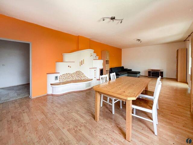 Immobilie in Langenlebarn-Oberaigen - Wohnen nahe Tulln: Gepflegtes Haus mit Pool, Terrasse und guter Wien-Anbindung - Bild 2