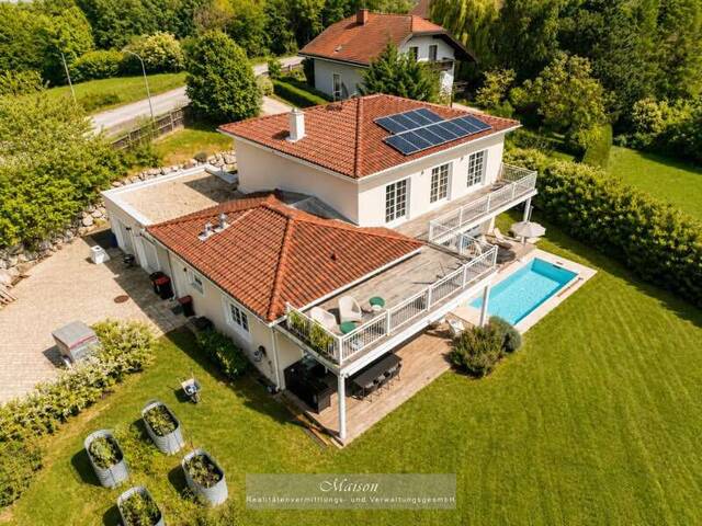 Immobilie in Hintersdorf - ARCHITEKTONISCHES FAMILIEN-REFUGIUM IM WIENERWALD MIT MODERNER TECHNIK UND GROSSZÜGIGEN GRUNDSTÜCK! - Bild 0