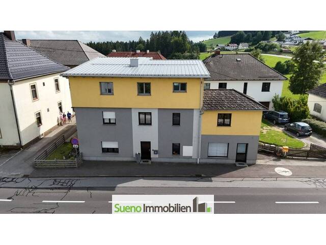 Immobilie in Sandl - Großzügiges Wohnhaus in Sandl mit 2 Einheiten und zusätzlich Büro/Verkaufsfläche - Bild 0