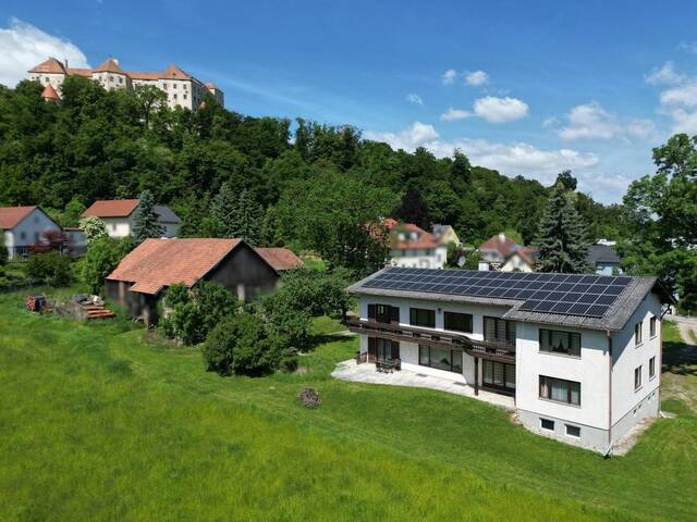 Immobilie in Neulengbach - GROSSES HAUS IN ZENTRALER LAGE - Bild 1