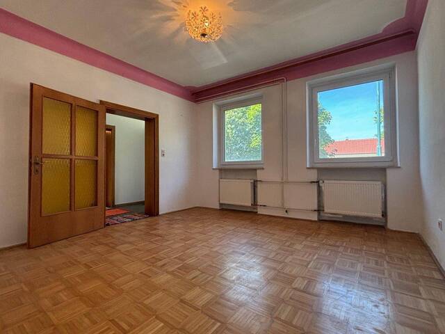 Immobilie in Wildendürnbach - Jetzt hat jeder sein eigenes Zimmer - großes, renoviertes Landhaus mit gemauertem Stadl - Bild 3