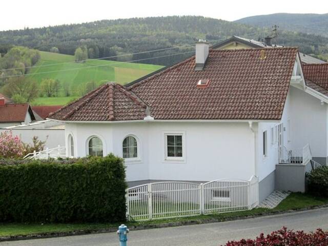 Immobilie in Pilgersdorf - Charmantes Einfamilienhaus in Ortslage, 4 Zimmer, Terrasse, Garage - Ihr neues Zuhause! - Bild 2