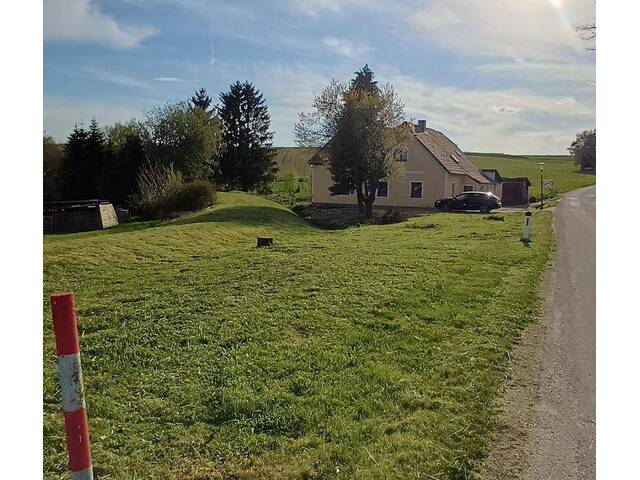 Immobilie in Martinsberg - Sanierungsbedürftiges Haus mit traumhaftem Grundstück - Bild 0
