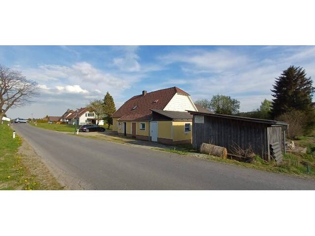 Immobilie in Martinsberg - Sanierungsbedürftiges Haus mit traumhaftem Grundstück - Bild 1