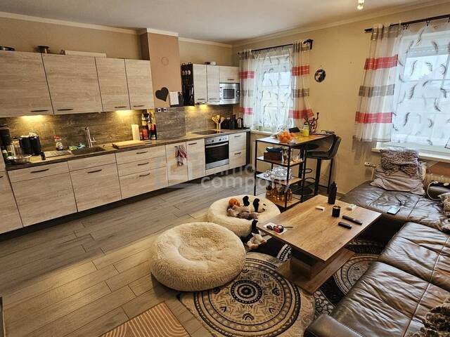 Immobilie in Mannersdorf am Leithagebirge - 8 Zimmer, 2 Küchen, Lagerplatz ohne Ende und viel Garten - Was willst du mehr? Haus in Mannersdorf/Leithagebirge zu verkaufen! - Bild 1